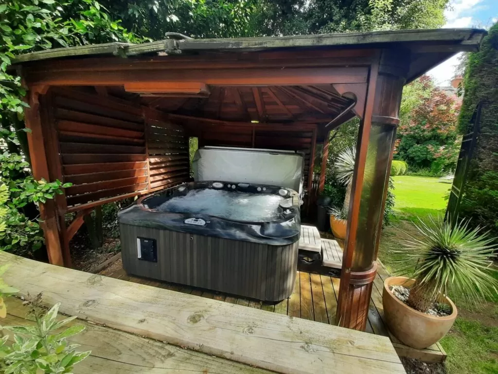 Hot Tub under large canopy/gazebo